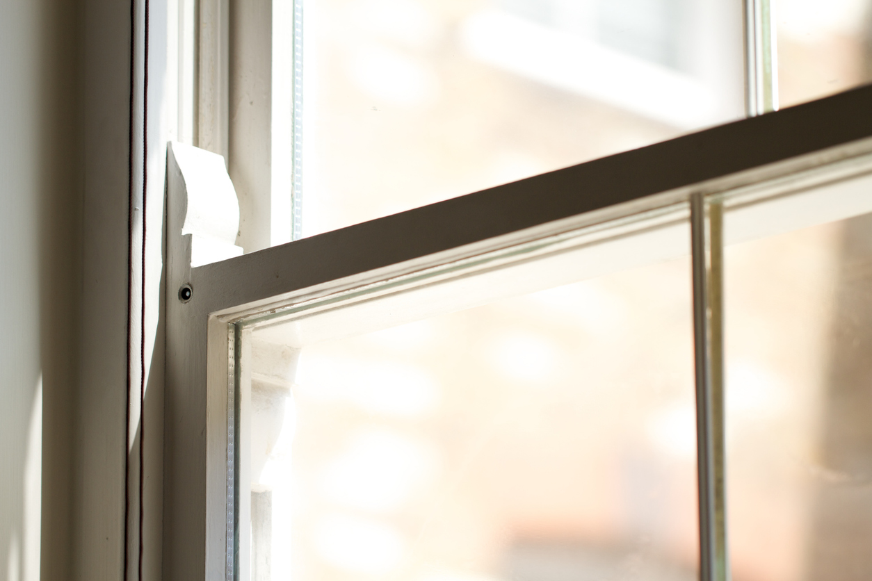 Which Blinds Are Compatible With Sash Windows? - Your Blinds Direct